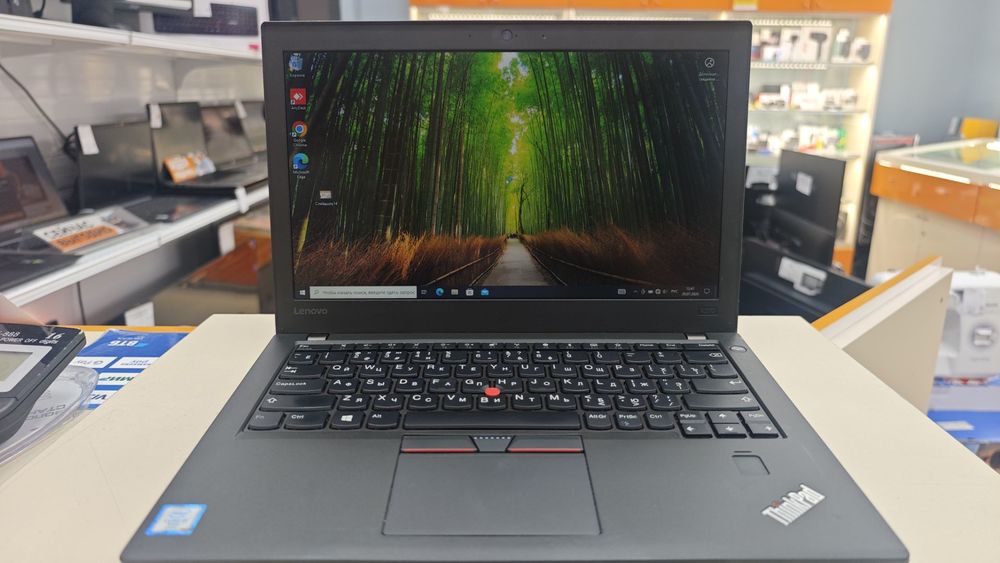 Ноутбук Lenovo ThinkPad X270; Core i5-6300U, Intel HD Graphics 520, 4 Гб, 120 Гб, Нет