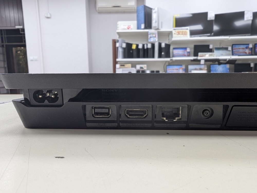 Игровая приставка PlayStation 4 Slim 500GB