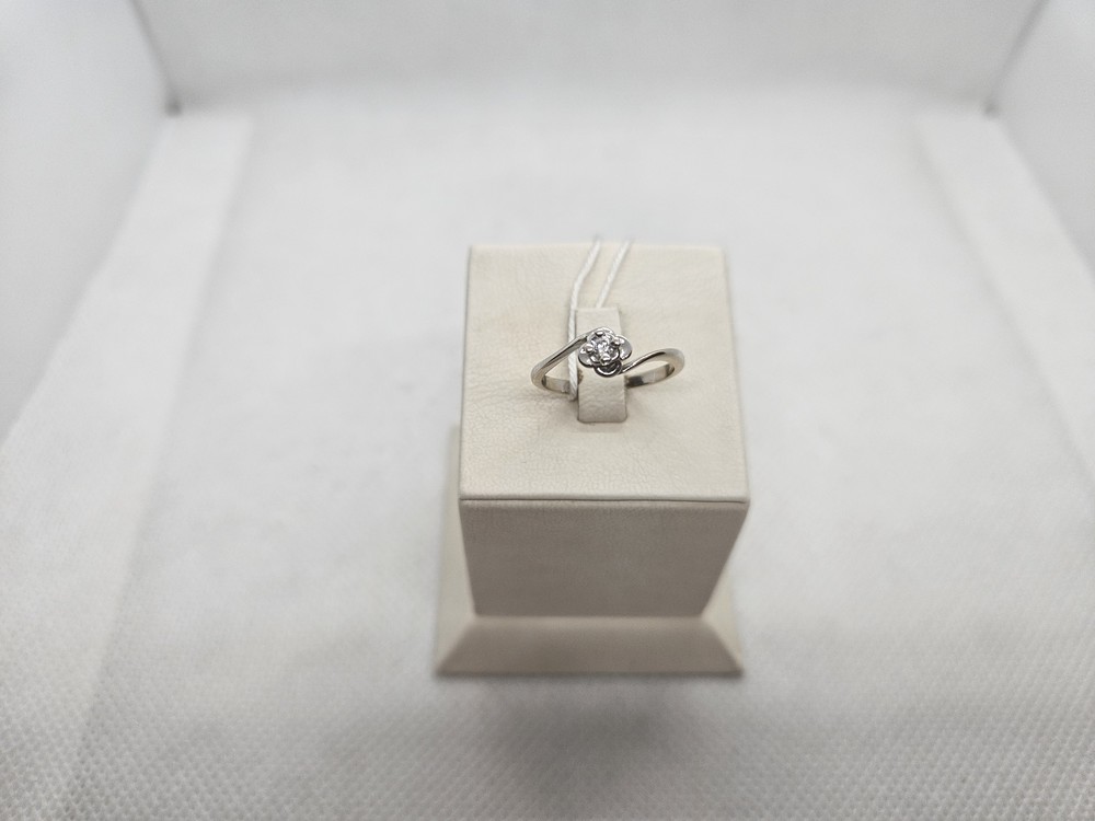 КОЛКМ585 КОЛЬЦО С КАМНЕМ (Au 585)