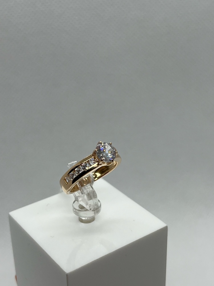 КОЛКМИ585 КОЛЬЦО С КАМНЯМИ (Au 585)