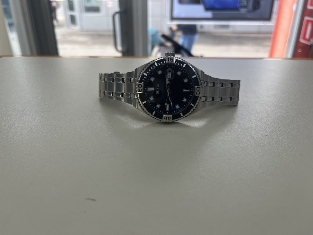 Часы наручные GUESS GW0330G1