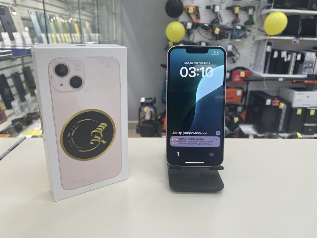 Смартфон Apple iPhone 13 128Gb