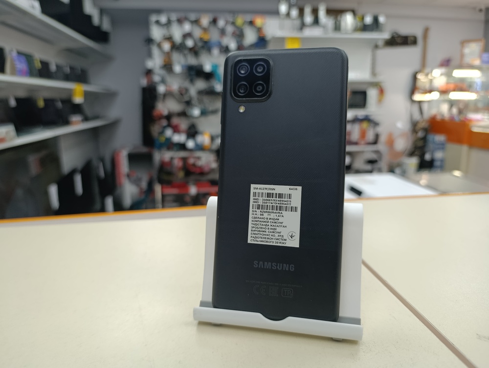 Смартфон Samsung Galaxy A12 4/64