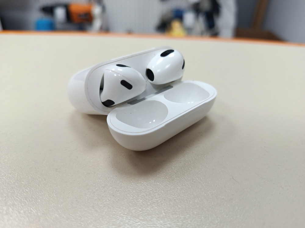 Наушники беспроводные Apple AirPods 3 Lightning