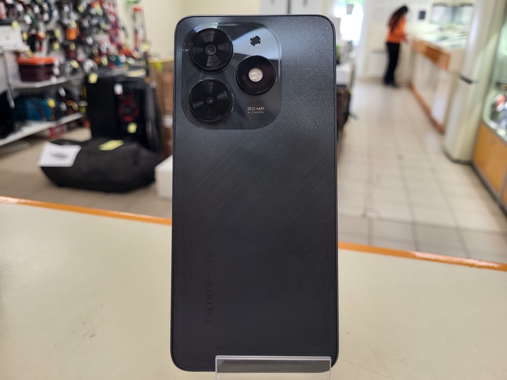 Смартфон Tecno Spark 20C 4/256