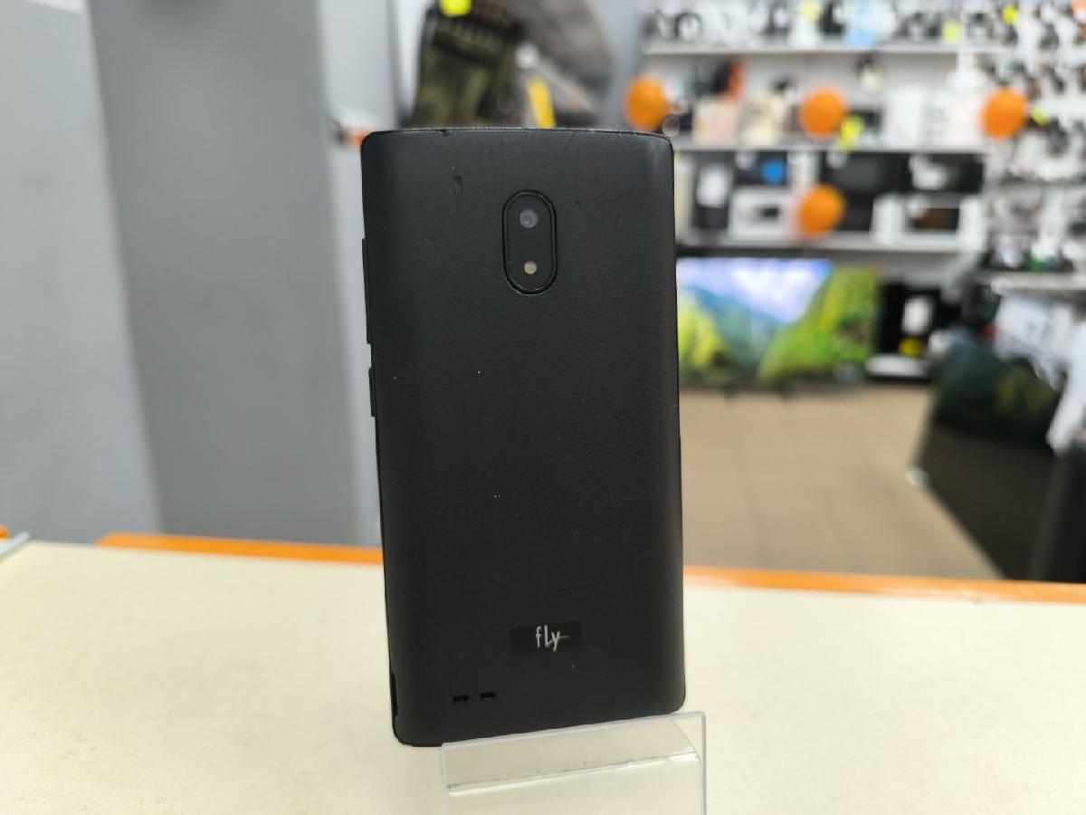 Смартфон Fly FS402