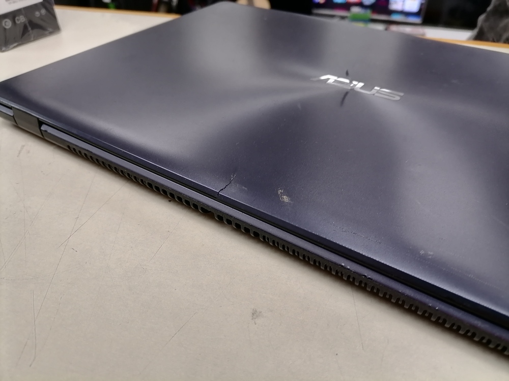 Ноутбук ASUS; Core i3-8130U, Intel UHD Graphics, 6 Гб, Нет, 1 Tb