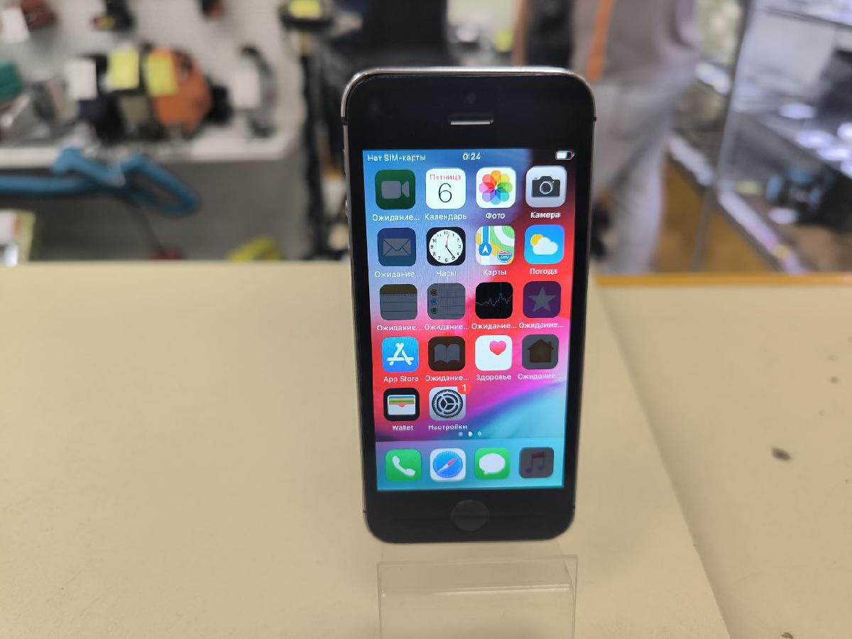 Смартфон Apple iPhone 5S 16Gb