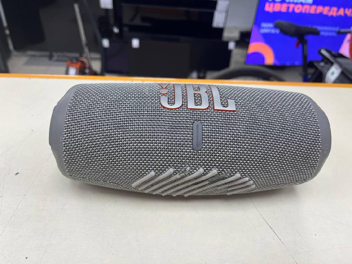 Портативная акустика JBL Charge 5