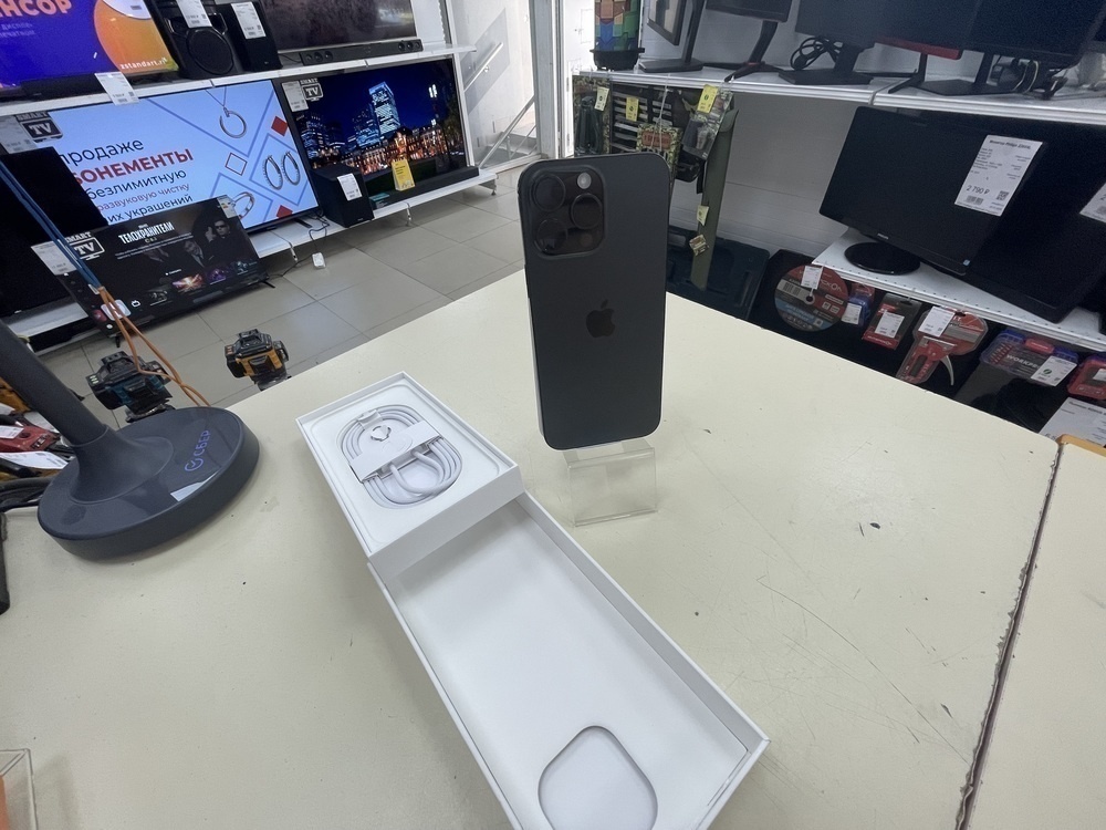 Смартфон Apple Iphone 16 Pro Max 256Gb