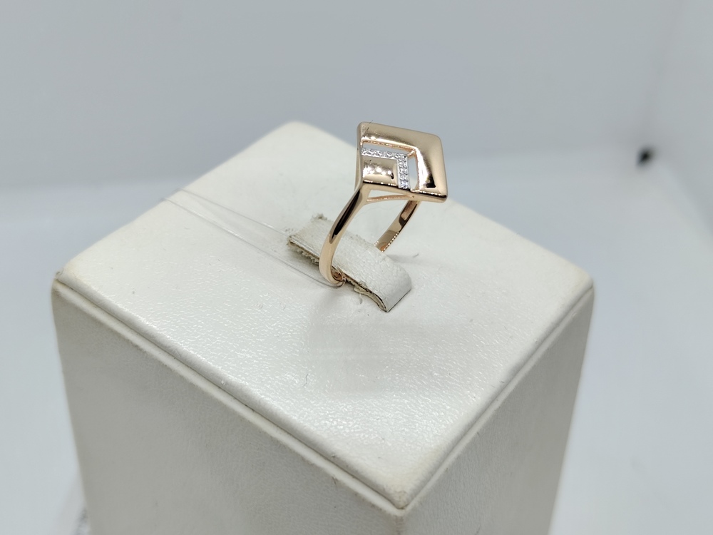 КОЛЬЦО С КАМНЯМИ (Au 585)