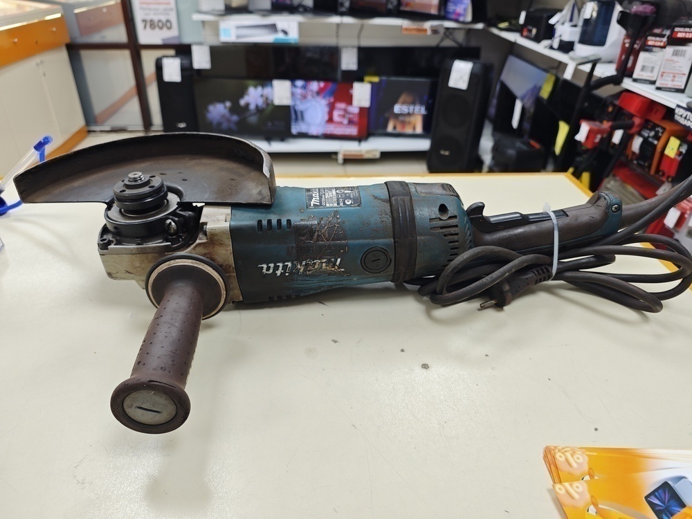Угловая шлифмашина Makita GA9040S