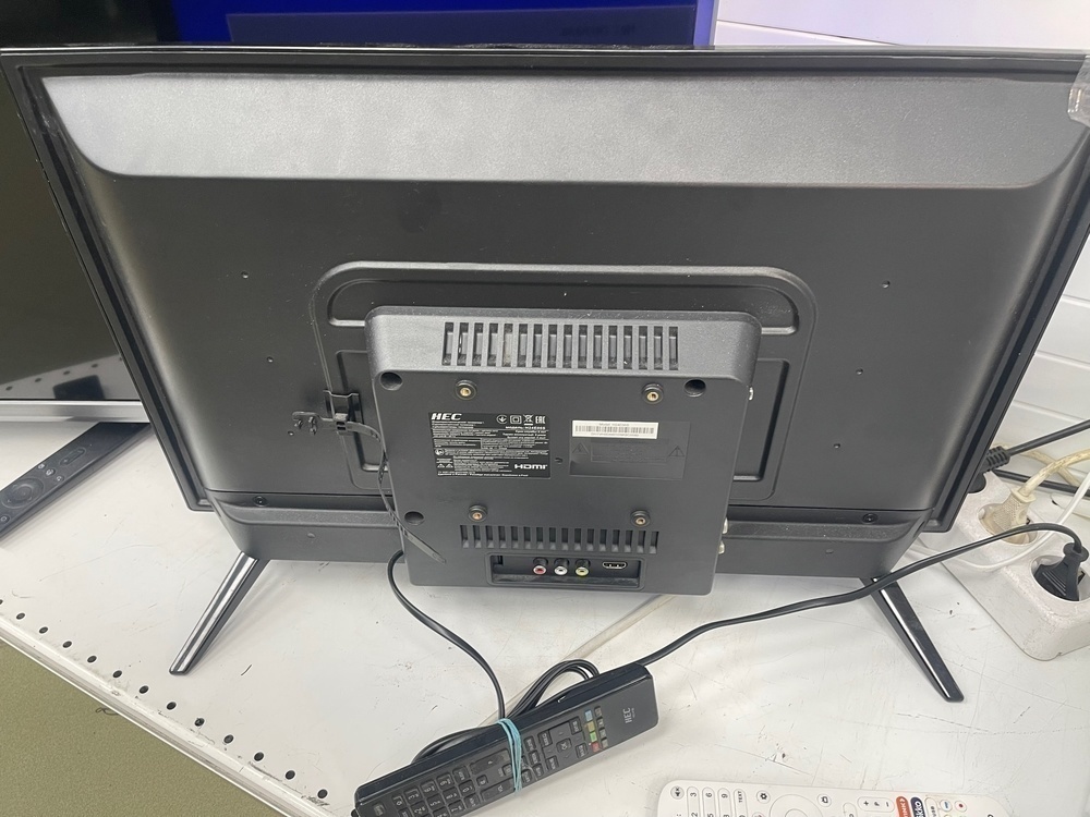 LED Телевизор HEC H24E06S