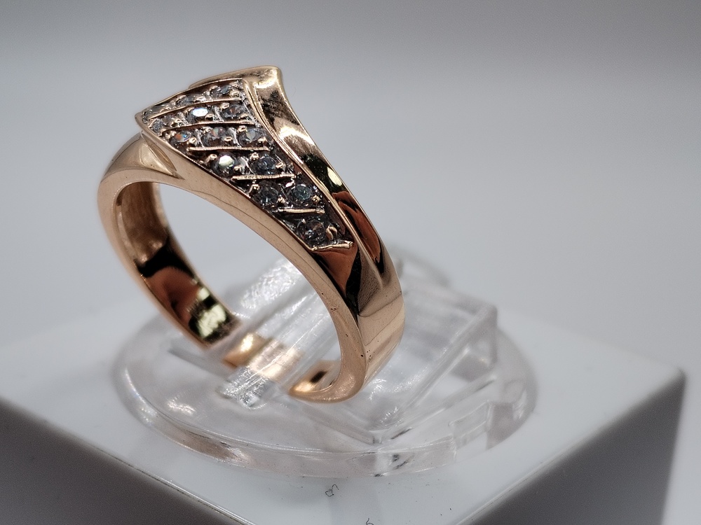 КОЛКМИ585 КОЛЬЦО С КАМНЯМИ (Au 585)