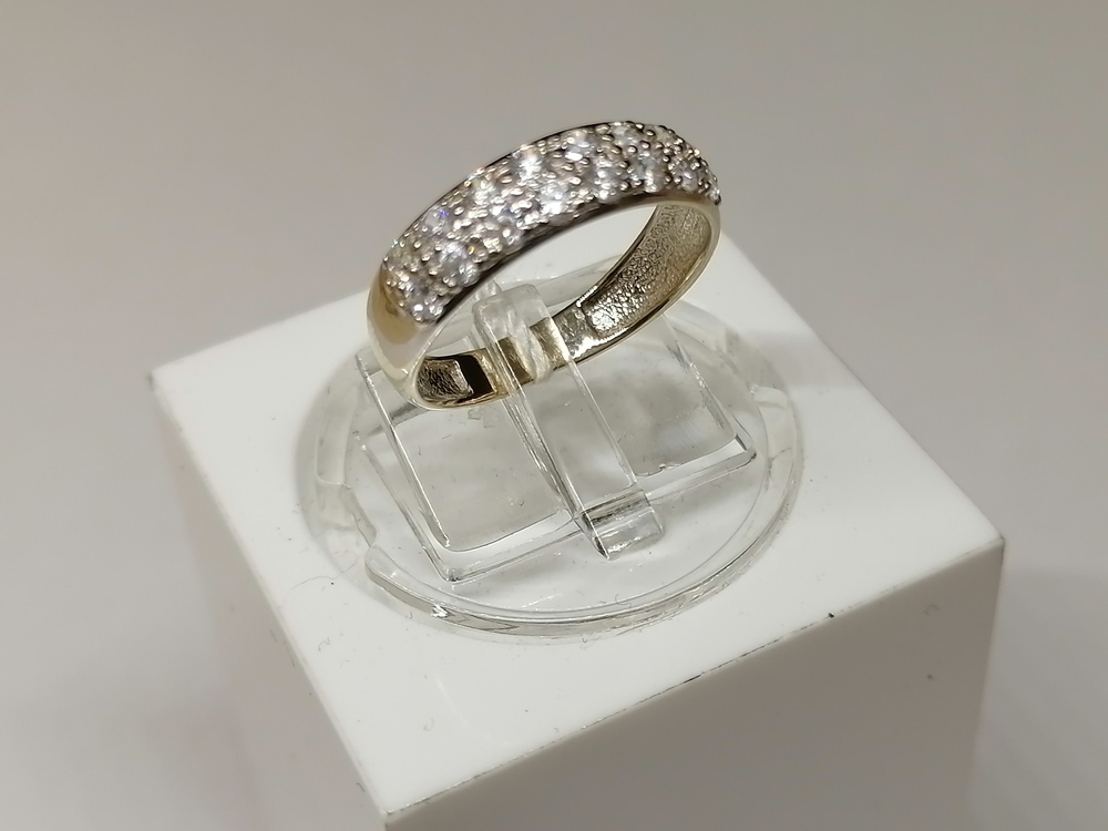 КОЛЬЦО С КАМНЯМИ (Au 585)