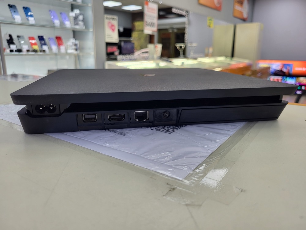 Игровая приставка PlayStation 4 Slim 1Tb Игровая приставка PlayStation 4 Slim 1Tb