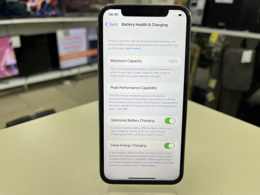 Смартфон Apple iPhone X 64Gb