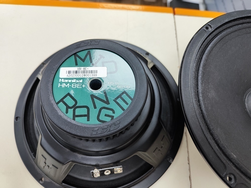 Автоакустика передняя Hannibal HM-8E