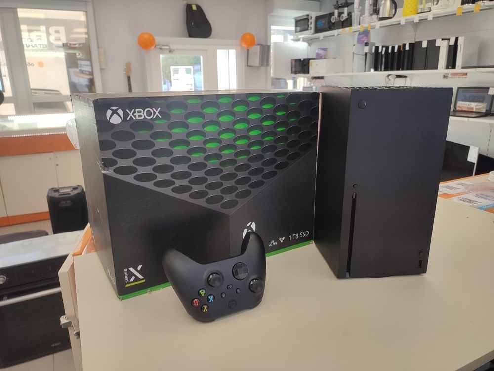 Игровая приставка Xbox Series X 1Tb