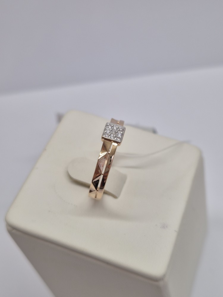 КОЛЬЦО С КАМНЯМИ (Au 585)