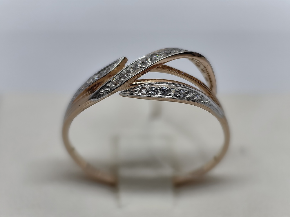 КОЛЬЦО С КАМНЯМИ (Au 585)