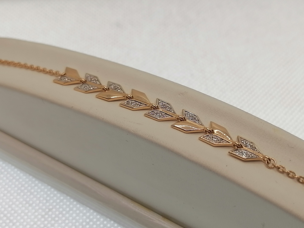 Б585 БРАСЛЕТ С КАМНЯМИ (Au 585)