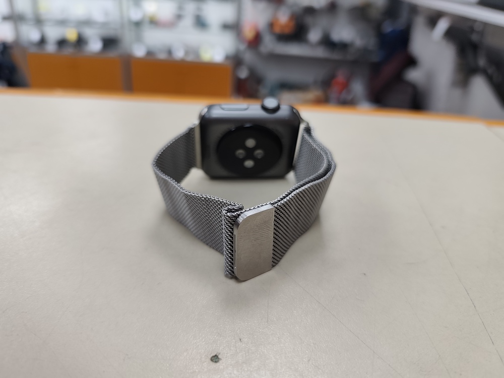 Смарт-часы Apple Watch Series 3 42 мм