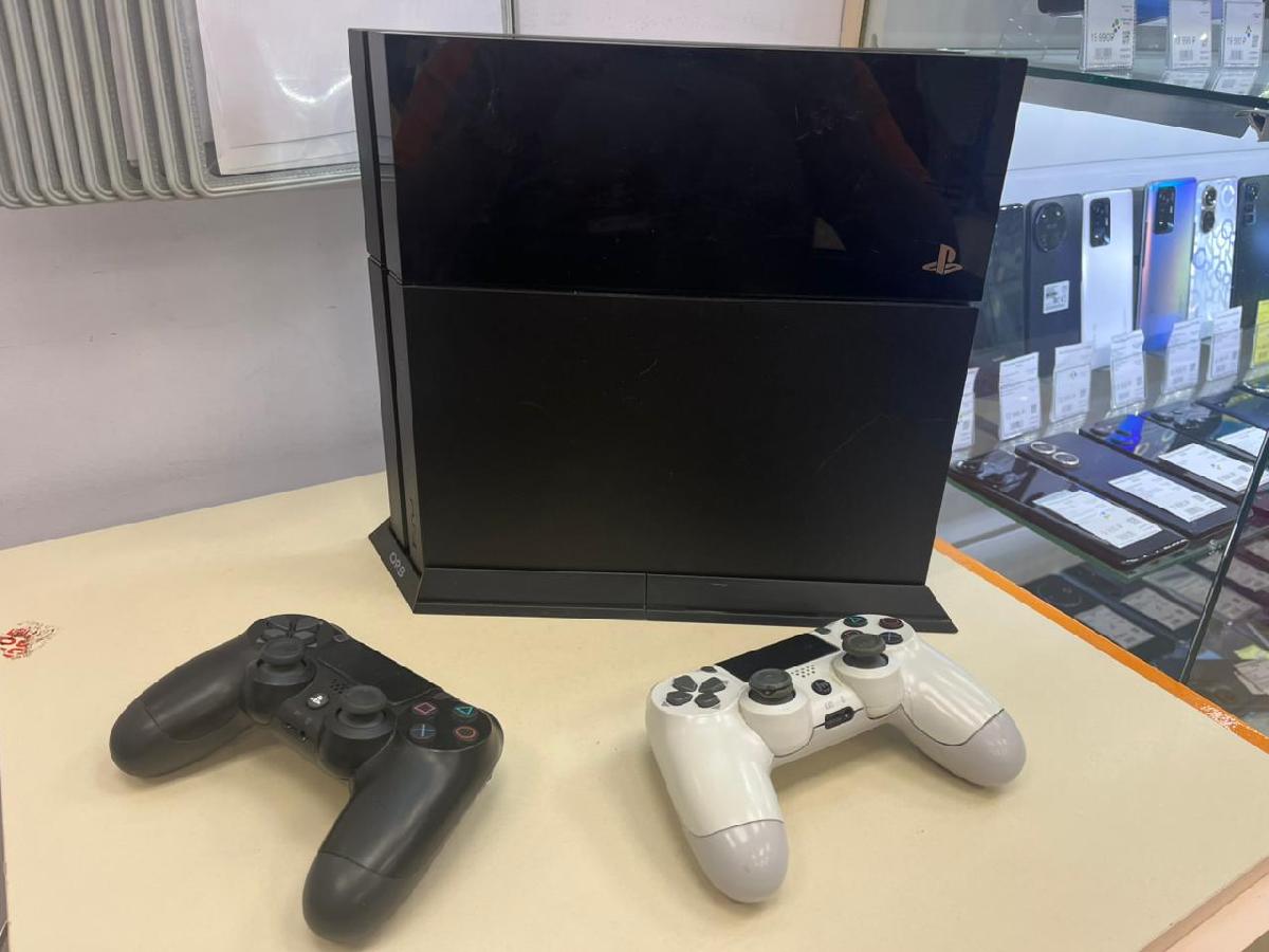 Игровая приставка PlayStation 4 FAT 500GB
