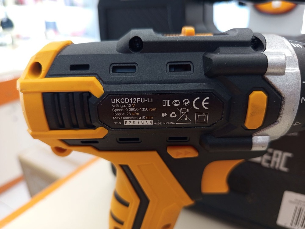 Шуруповерт Deko DKCD12FU-LI