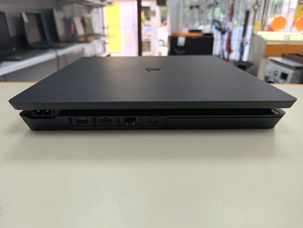 Игровая приставка PlayStation 4 Slim 500GB