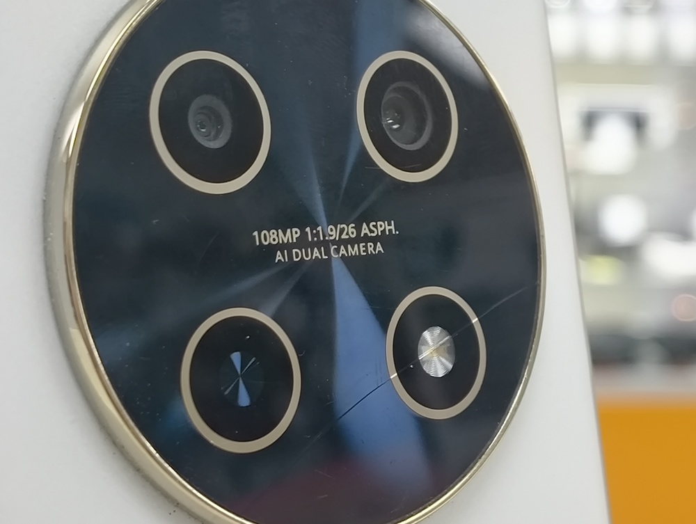 Смартфон Huawei Nova 13i 8/128