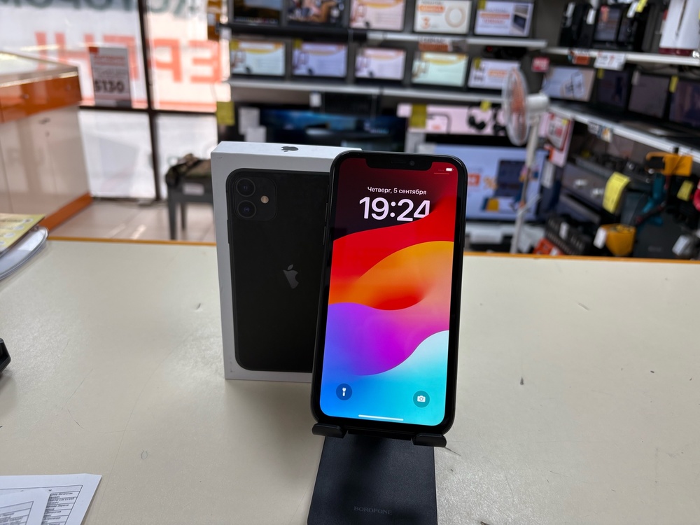 Смартфон Apple iPhone 11 128Gb