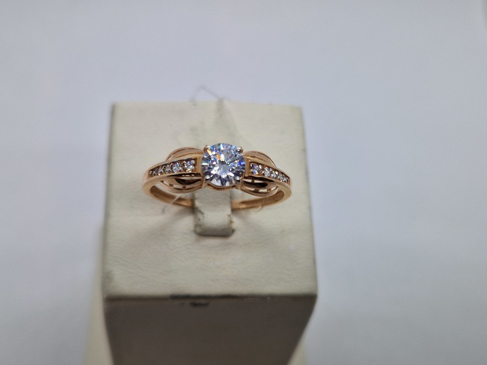 КОЛЬЦО С КАМНЯМИ (Au 585)