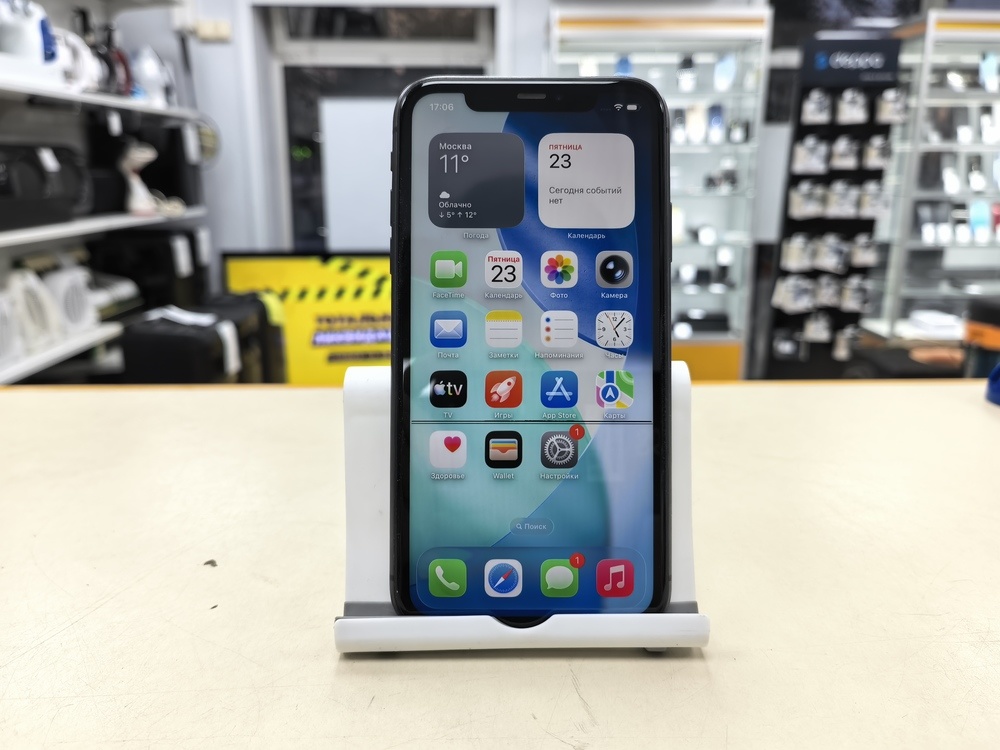 Смартфон Apple iPhone 11 64Gb