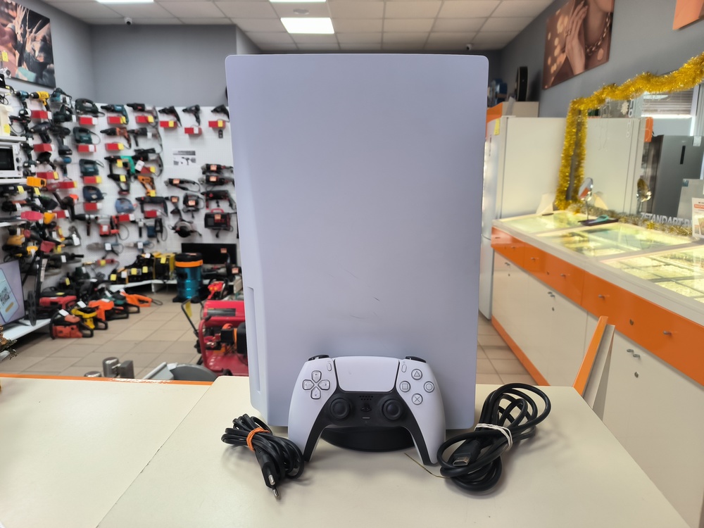 Игровая приставка PlayStation 5 825Gb (С дисководом)