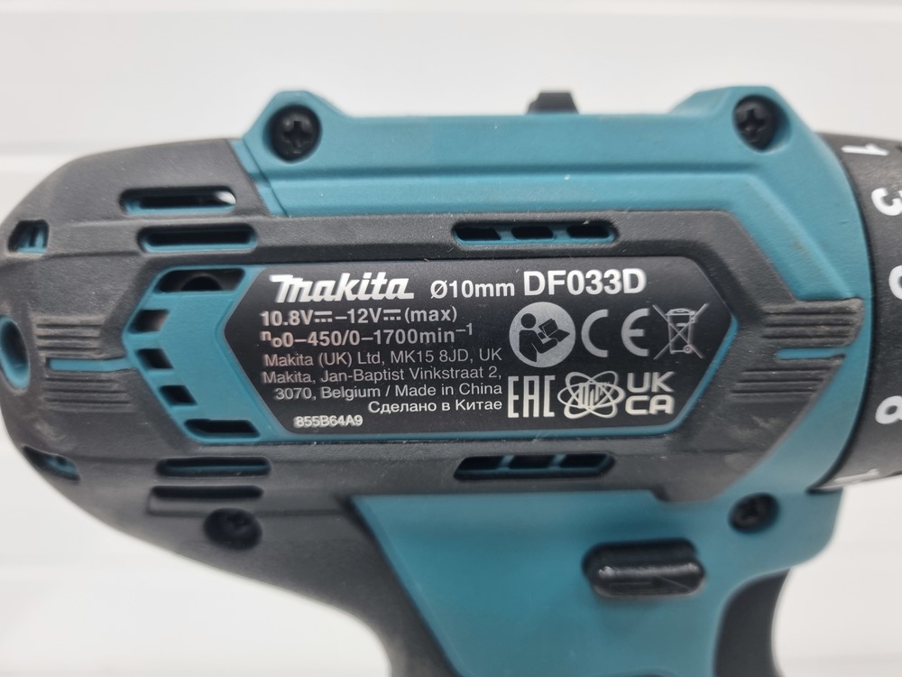 Шуруповерт Makita DF033D