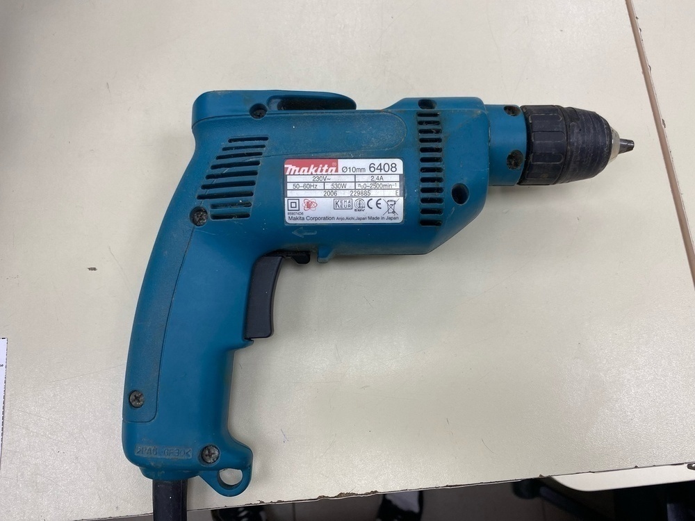 Дрель-безударная Makita 6408