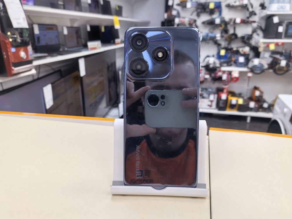 Смартфон Tecno SPARK 10C 4/64