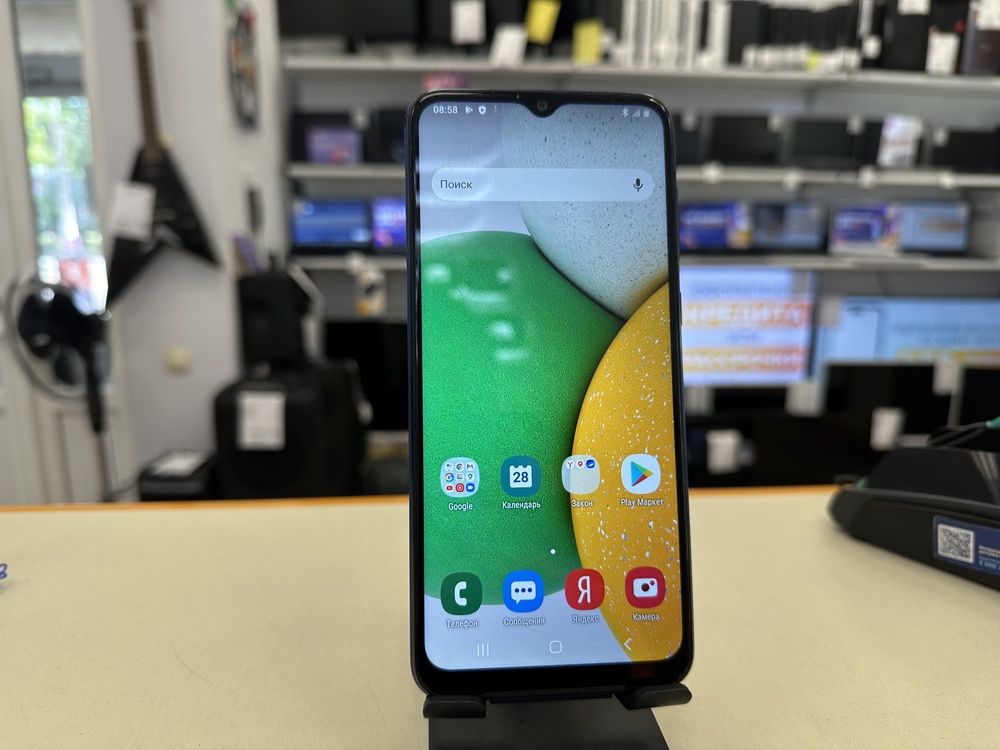 Смартфон Samsung Galaxy A03 Core