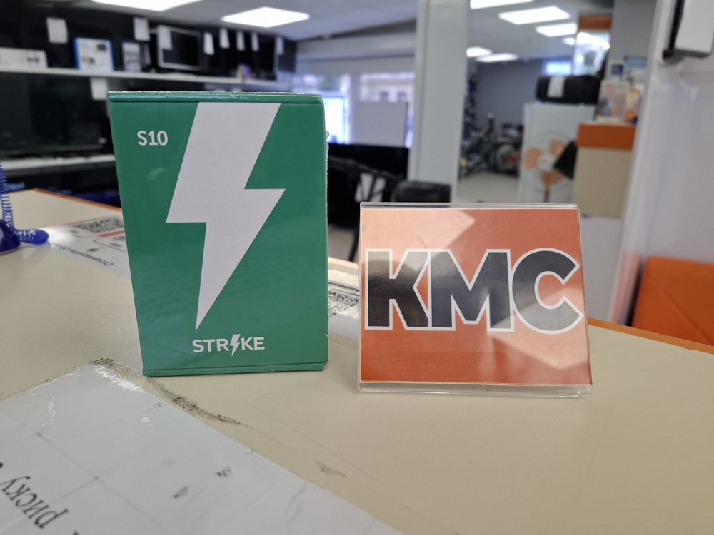 Мобильный телефон Strike S10