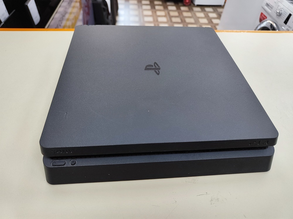 Игровая приставка PlayStation 4 Slim 1Tb