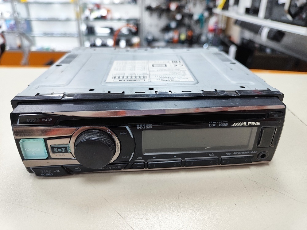 Автомагнитола Alpine CDE-192R