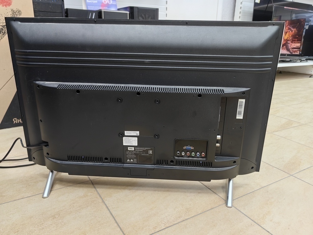 LED Телевизор TCL LED32D2900S