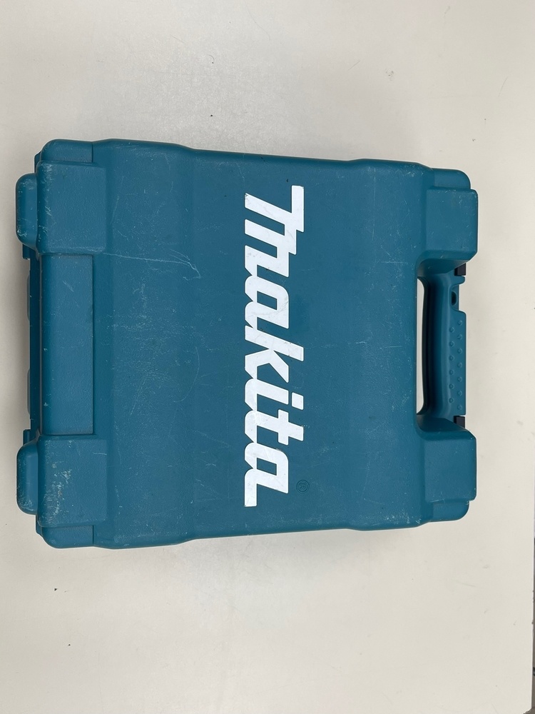 Шуруповерт Makita DF488D