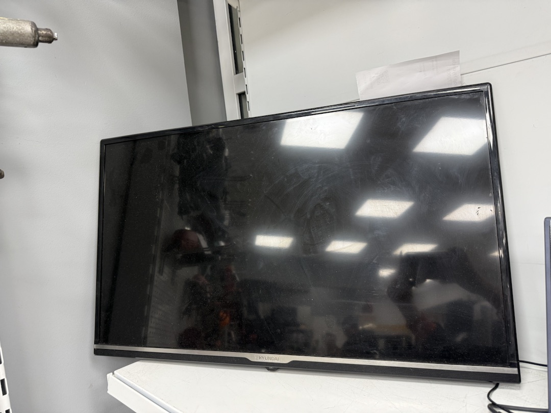 LED Телевизор Hyundai H-LED32ET3001