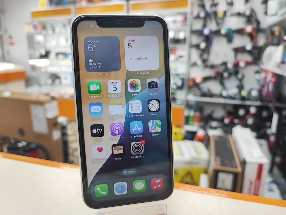 Смартфон Apple iPhone 11 64Gb