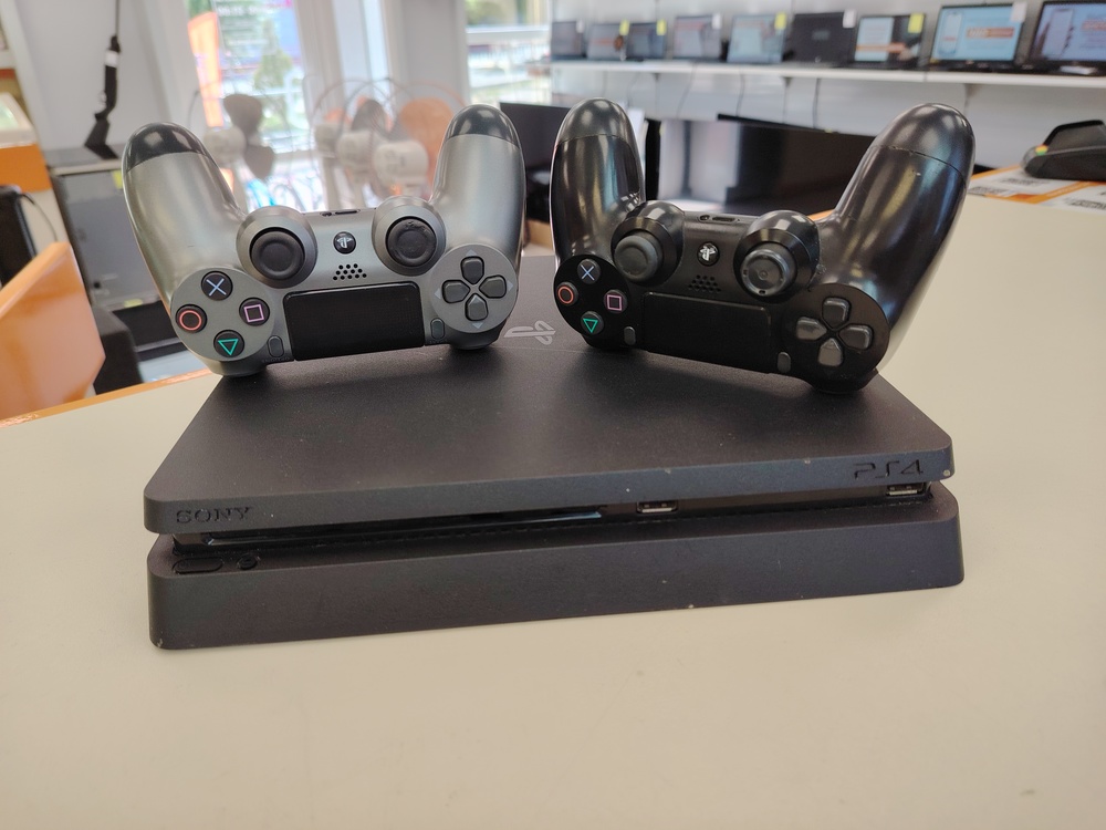 Игровая приставка PlayStation 4 Slim 500GB