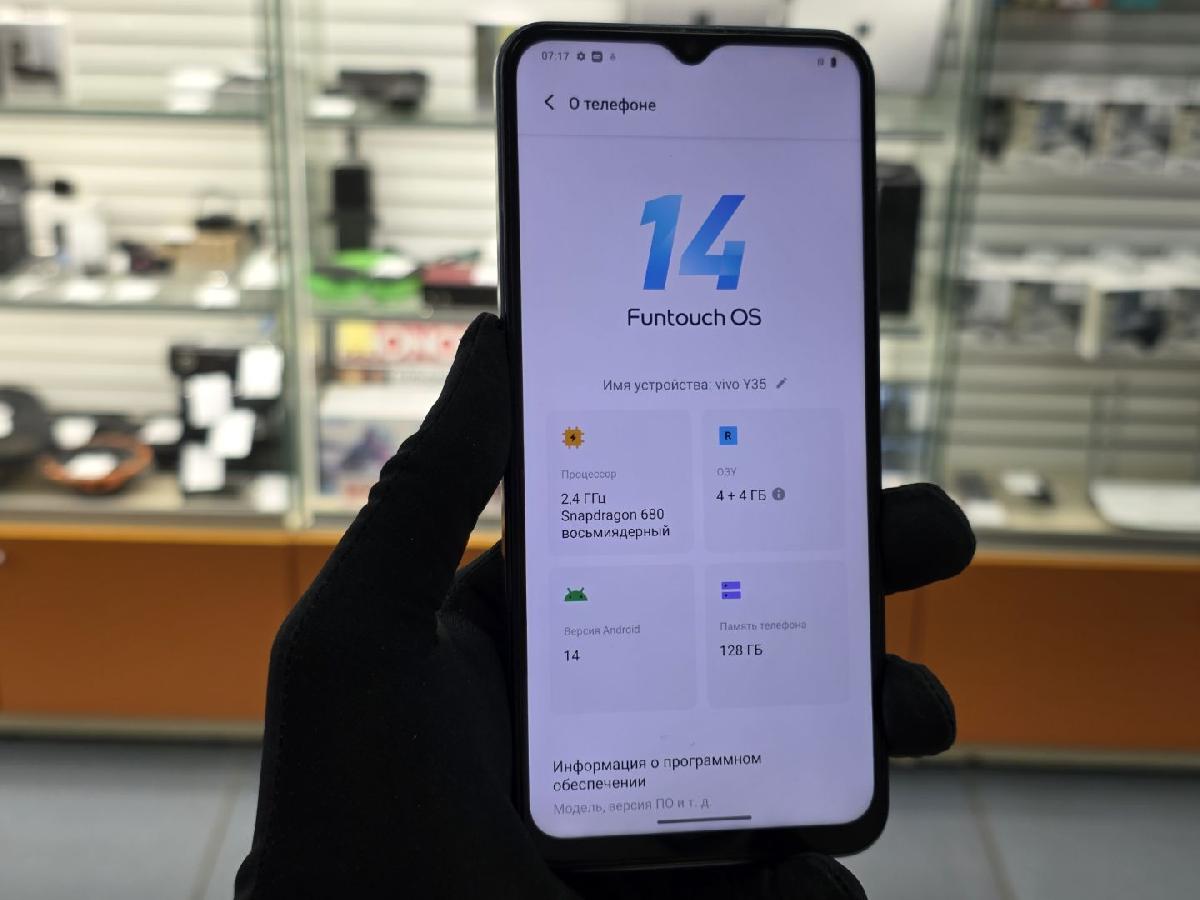 Смартфон Vivo Y35 4/128