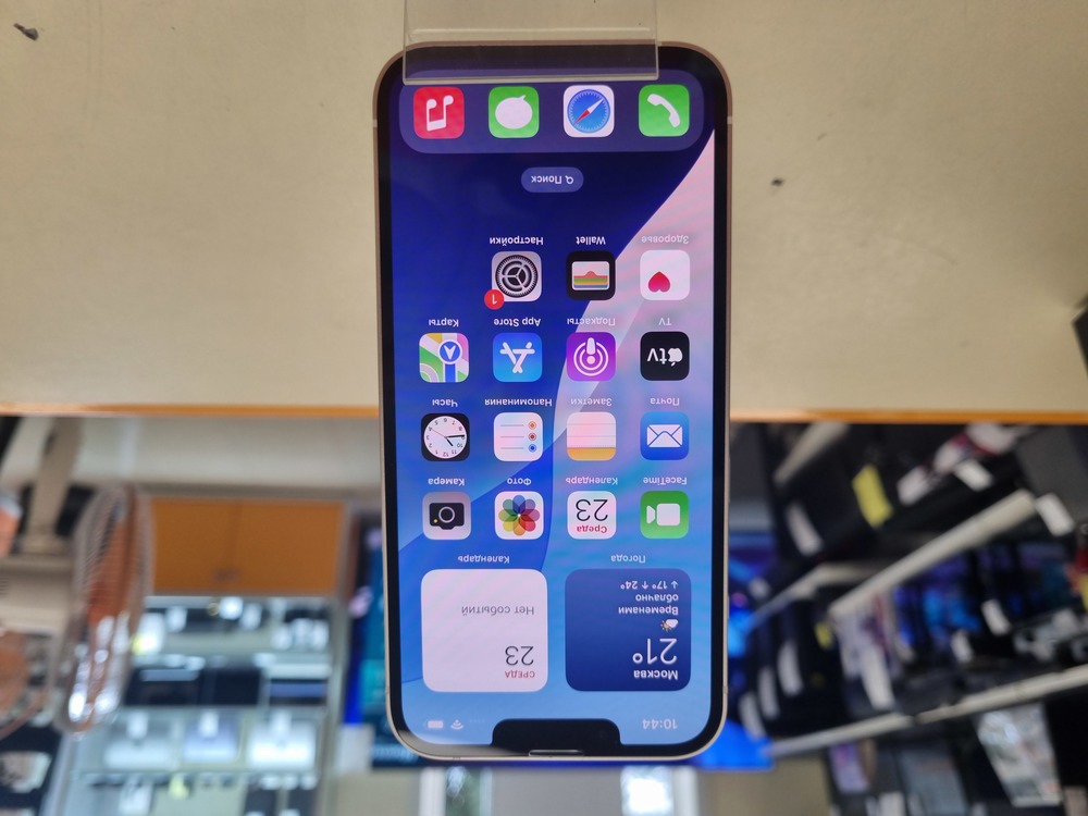 Смартфон Apple iPhone 13 128Gb