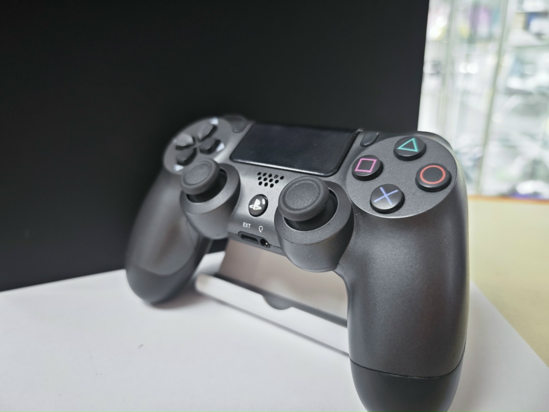 Игровая приставка PlayStation 4 FAT 500GB